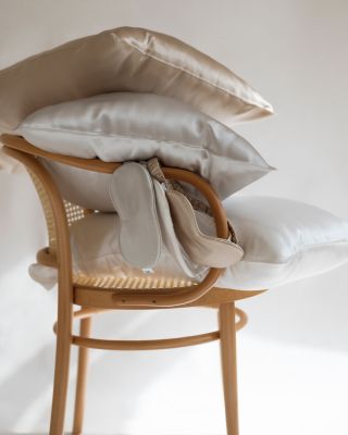 Teplé Pískové tony budou slušet každé ložnici☺️